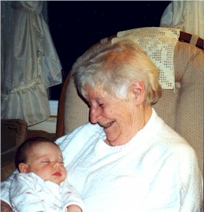 mommnadp.jpg (27258 bytes)